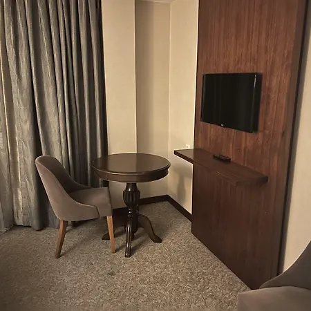 Vali Erdogan Hitit Hotel