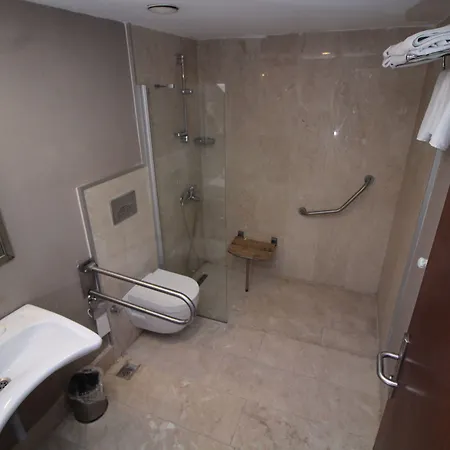 Vali Erdogan Hitit Hotel